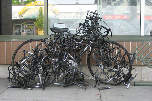 Awesome you care about your bike’s security bro, but you DO NOT HAVE THE BIKE ANCHORED!